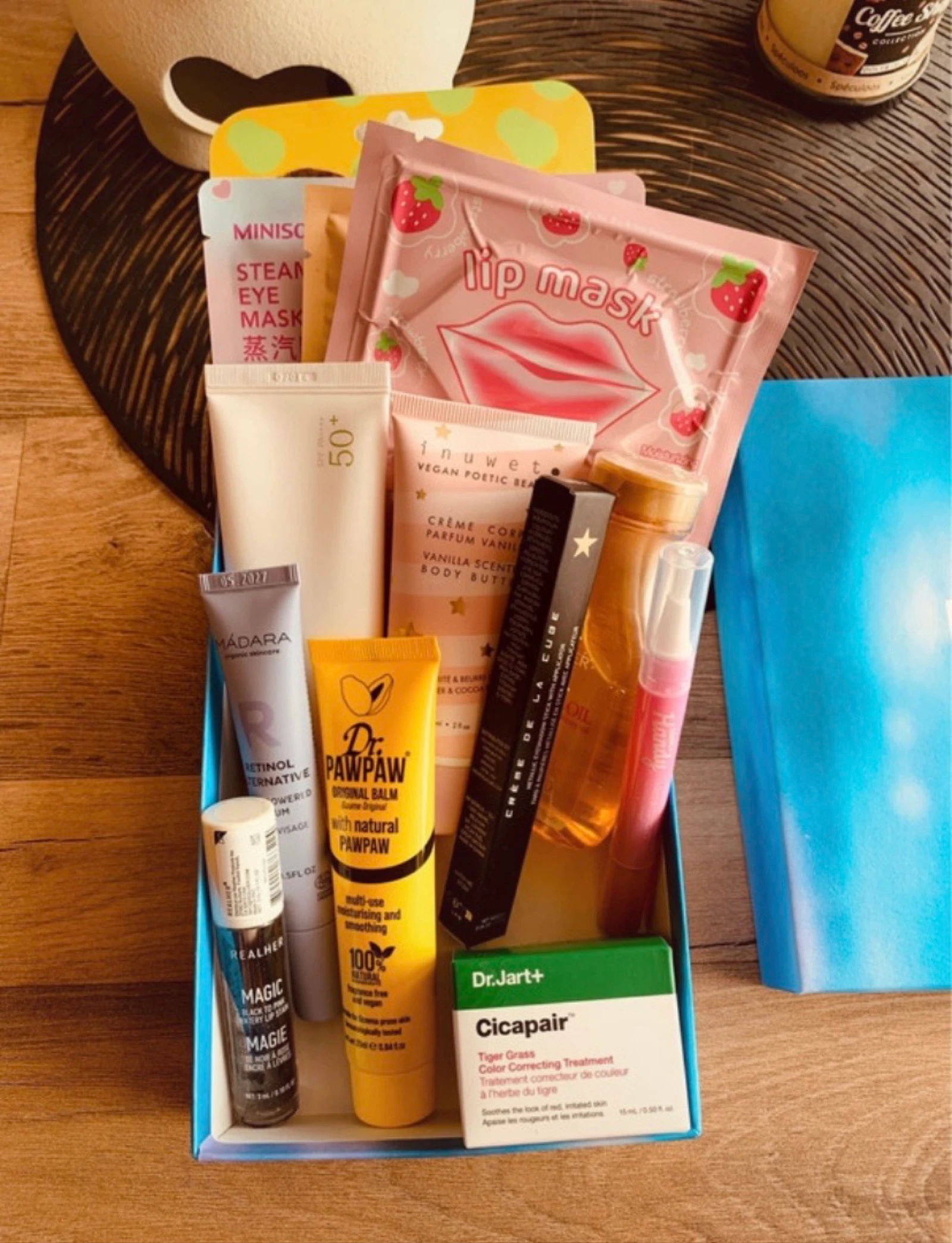 Coffret beleza e cuidados (x13) - Diferentes marcas – photo 2